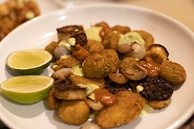 Bruss’lz & Mushroom Pinchos Pintxos aux Choux de Bruxelles en Pâte À Frire et aux champignons