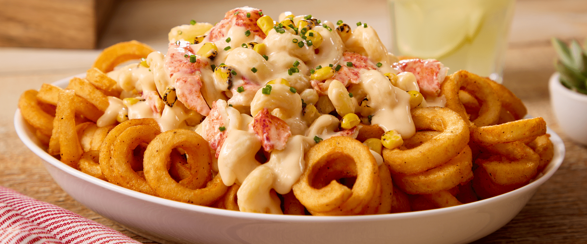 Frites de macaroni au fromage au homard