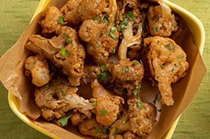 Cauli W'ngz with Creamy Pimento Dip