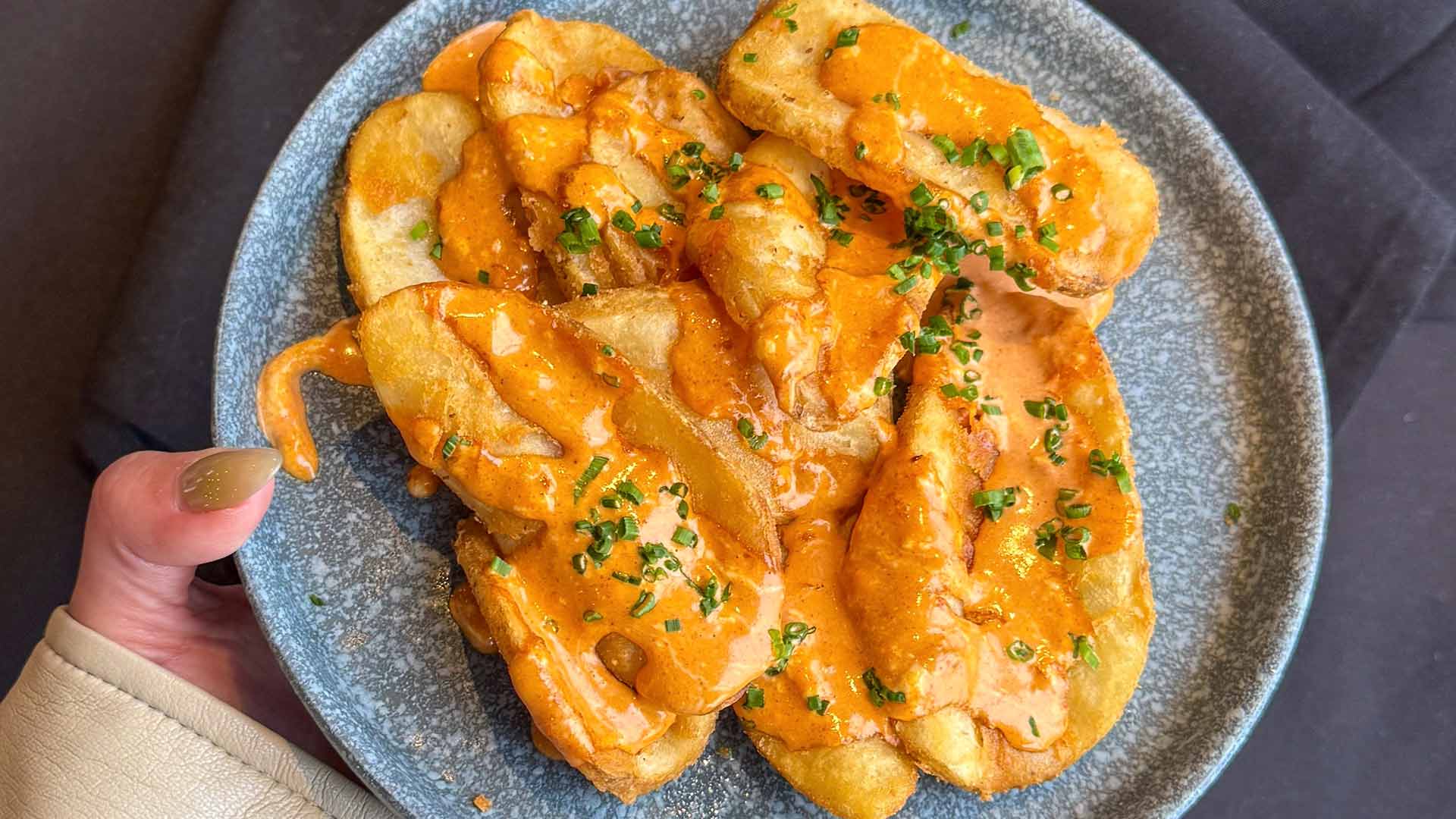 Crispy Brew City<sup>®</sup> Potato Waves with Spicy Aioli