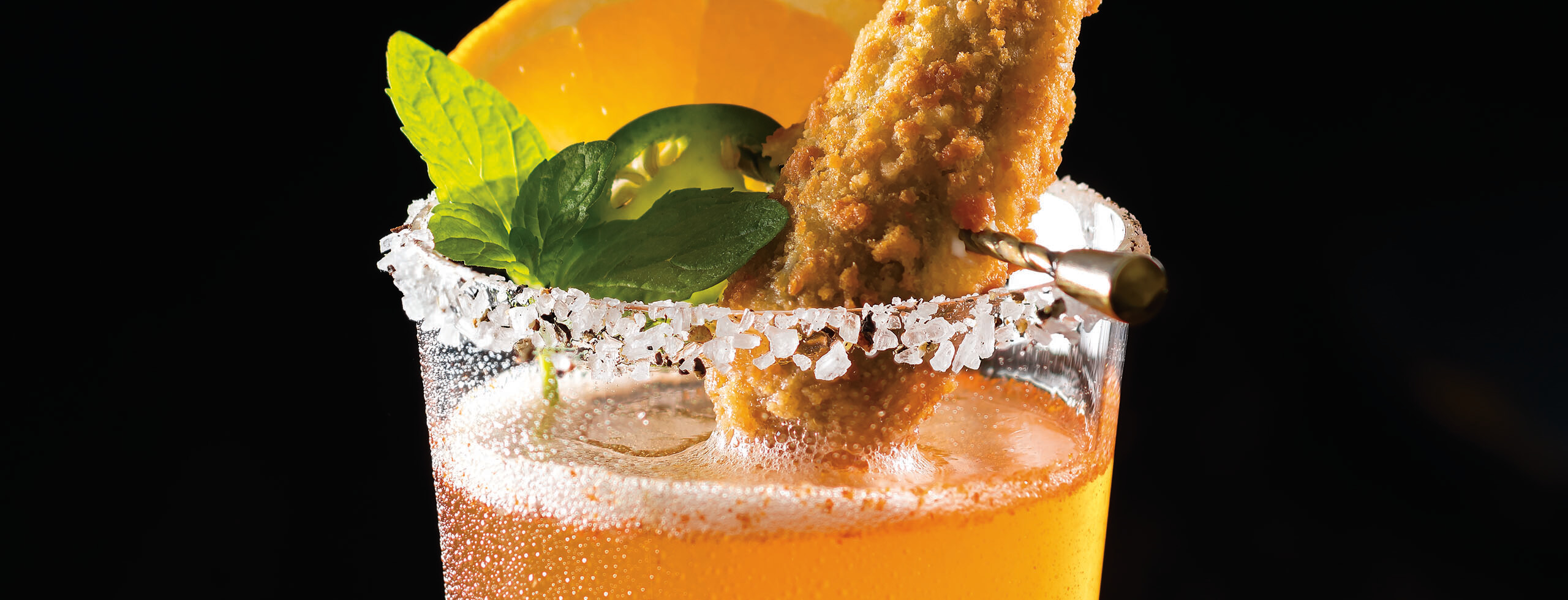 Michelada garnie d’un Popper au jalapeño